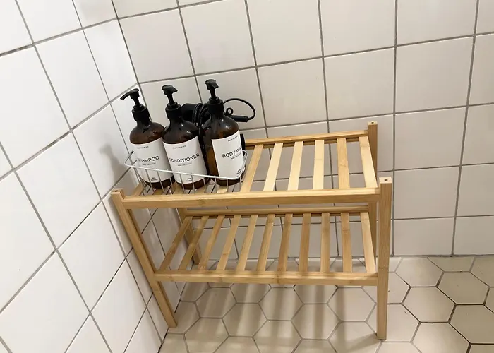 Le Petit Sommelier - 1 Bedroom, Near Metro, Garden View