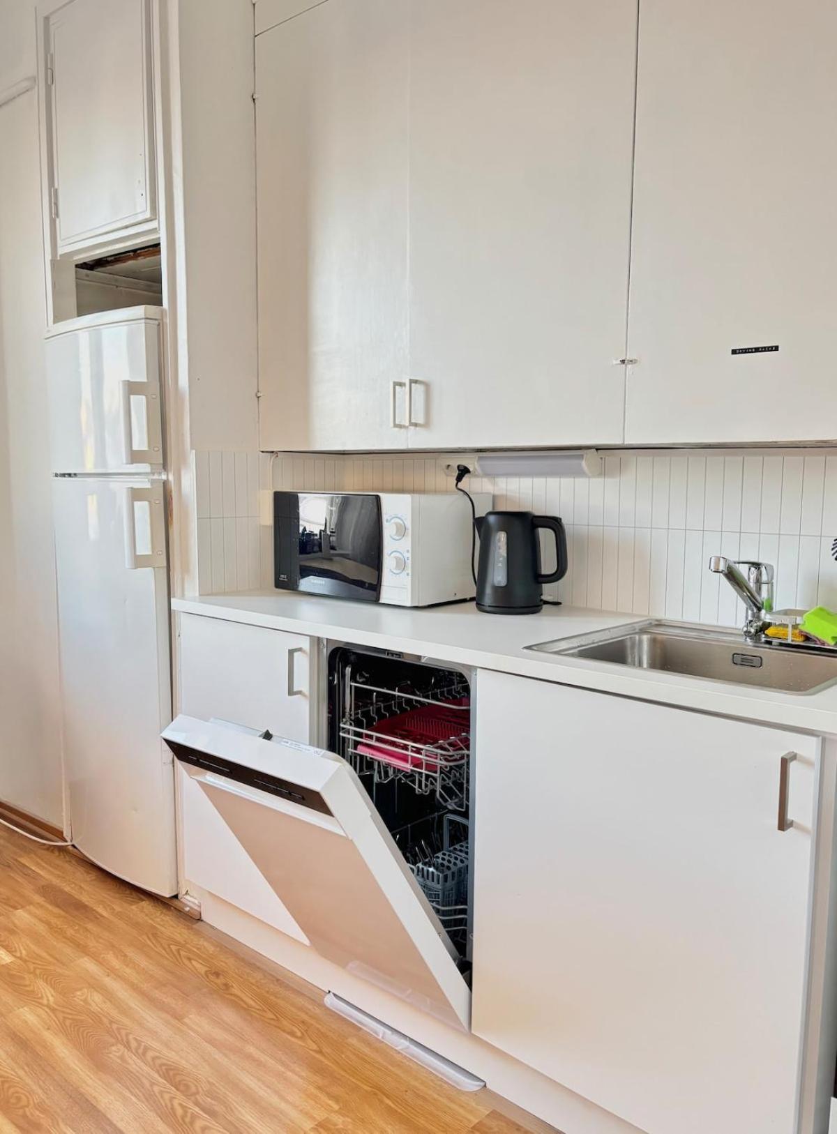 Le Petit Sommelier - 1 Bedroom, Near Metro, Garden View Apartment *