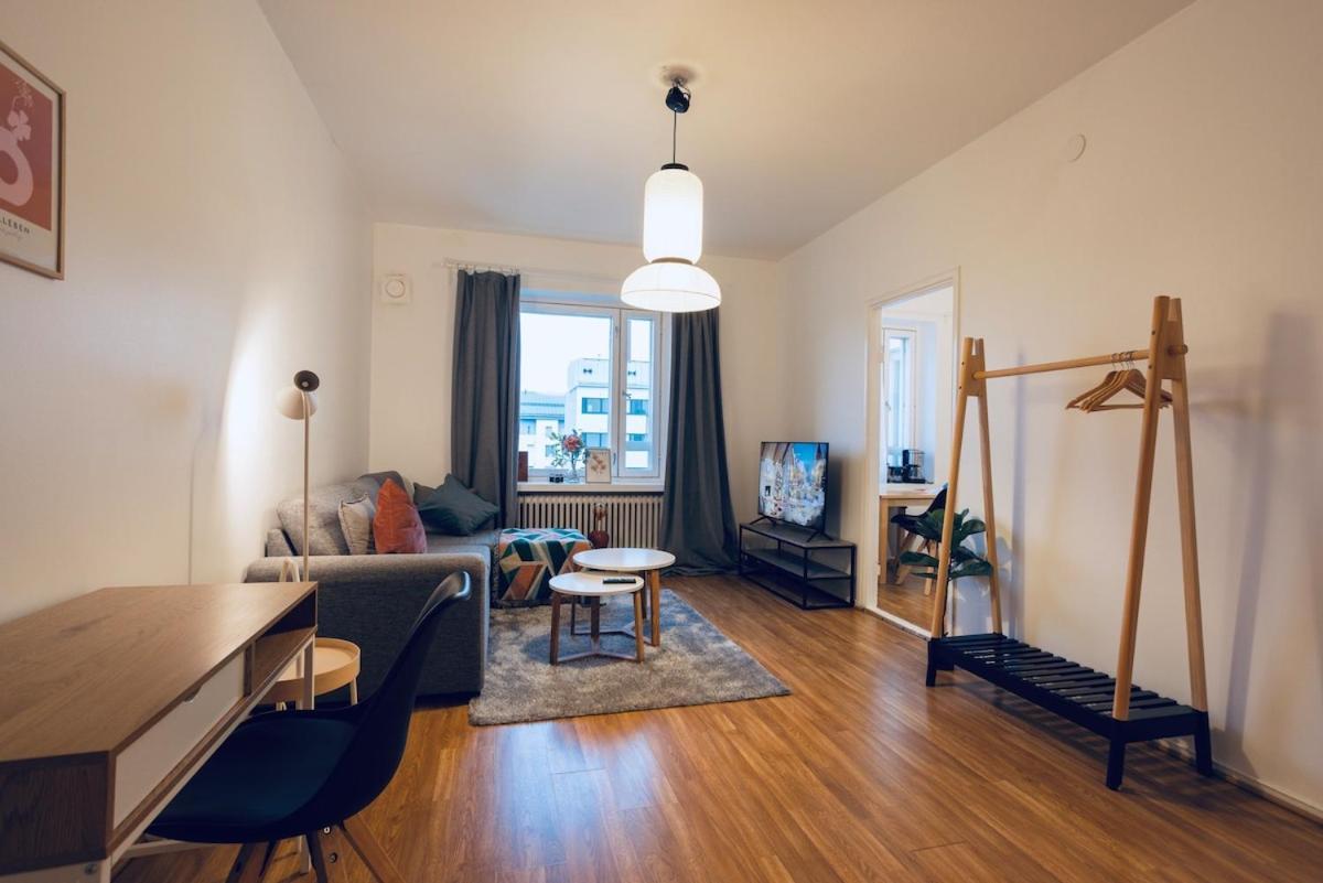 Apartment Le Petit Sommelier - 1 Bedroom, Near Metro, Garden View