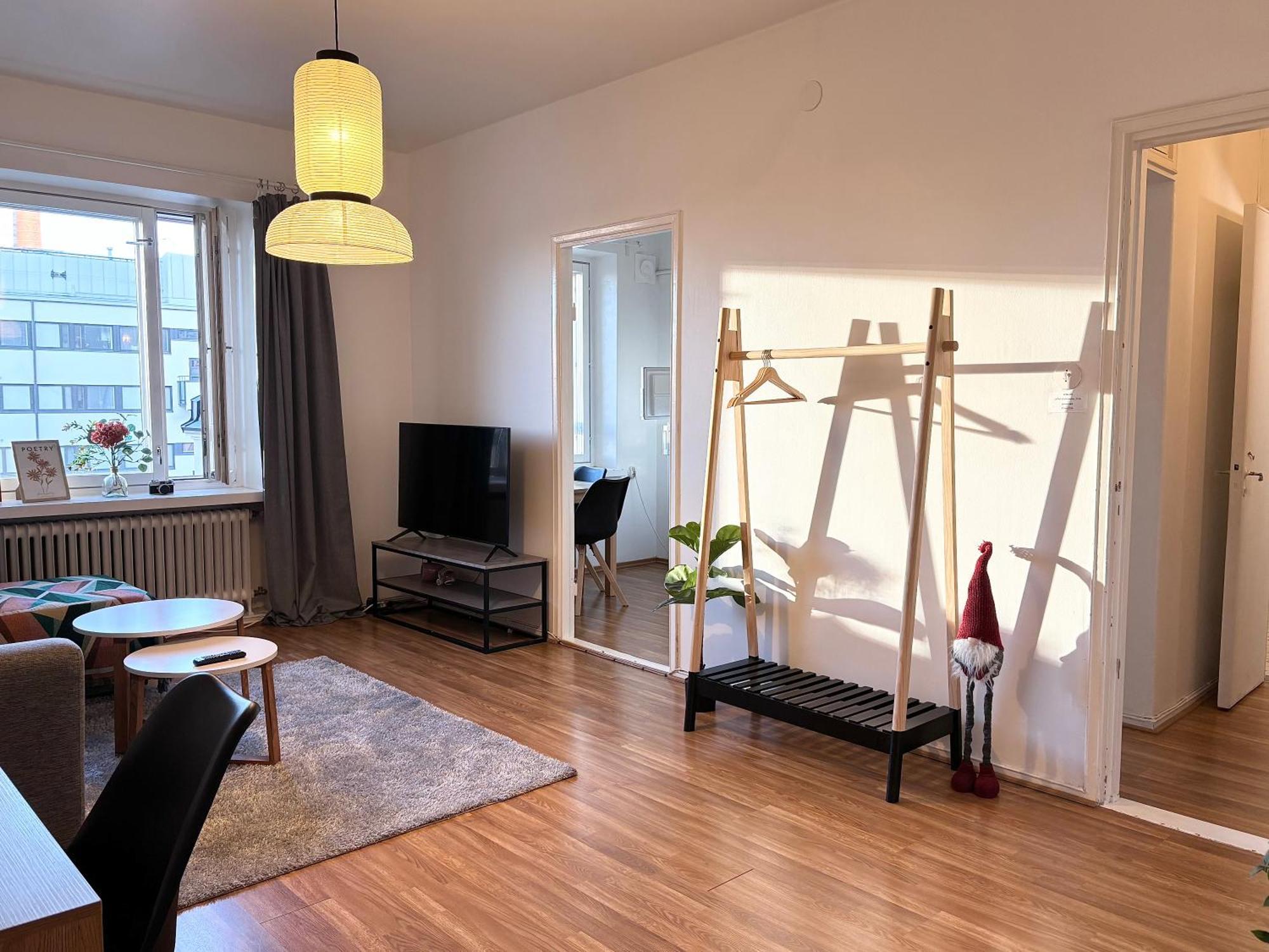 Le Petit Sommelier - 1 Bedroom, Near Metro, Garden View