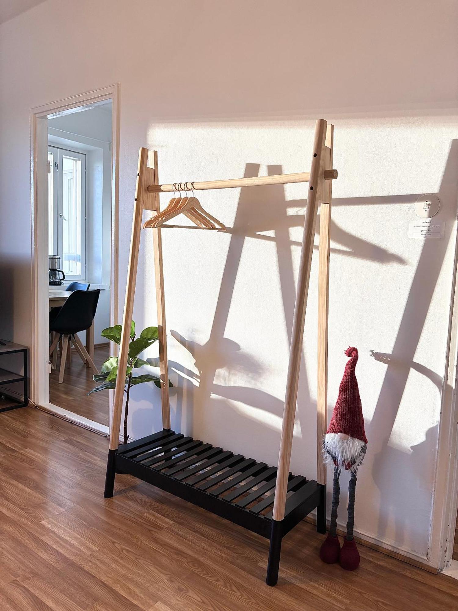 Le Petit Sommelier - 1 Bedroom, Near Metro, Garden View Apartment Helsinki